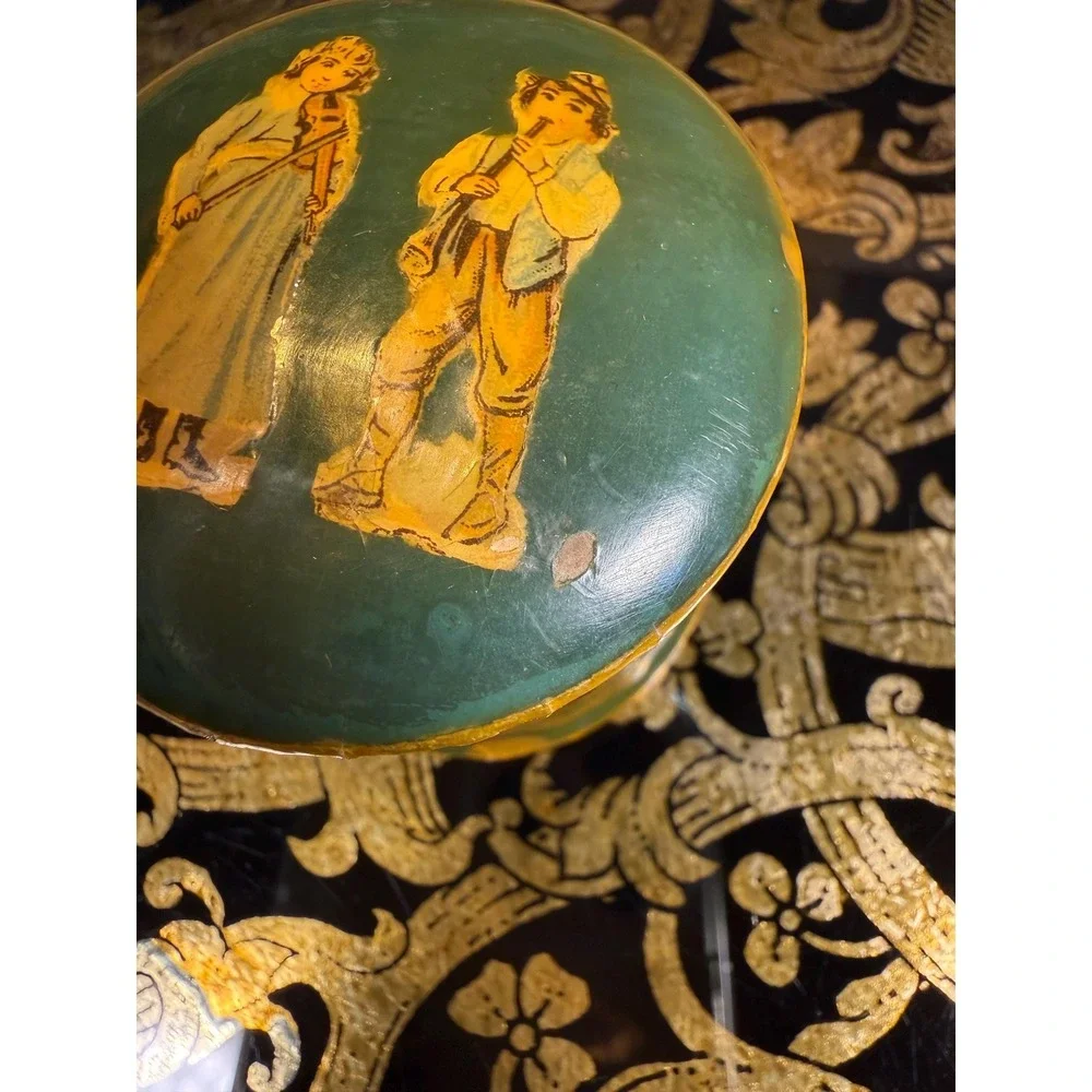 Vintage Hand-Painted Wood Stamp Roll Box 2″ Round Musical Figures - Picture 16 of 16